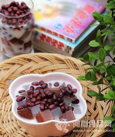 降溫美食：小豆涼粉（圖）