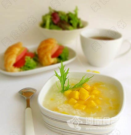 降溫美食：芒果冰粥（圖）
