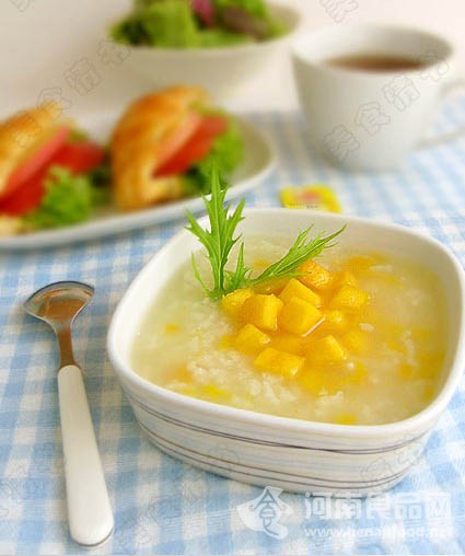 降溫美食：芒果冰粥（圖）