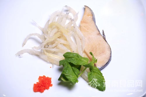 茶膳美食：銀鱈魚綠茶獅子頭（圖）