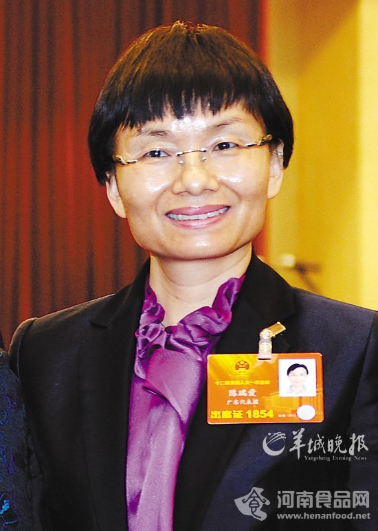 實行“批簽”保食品安全